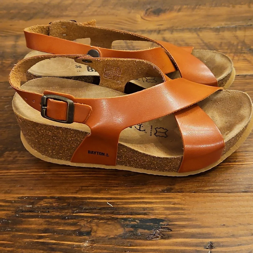 BAYTON LEATHER WEDGE SANDALS